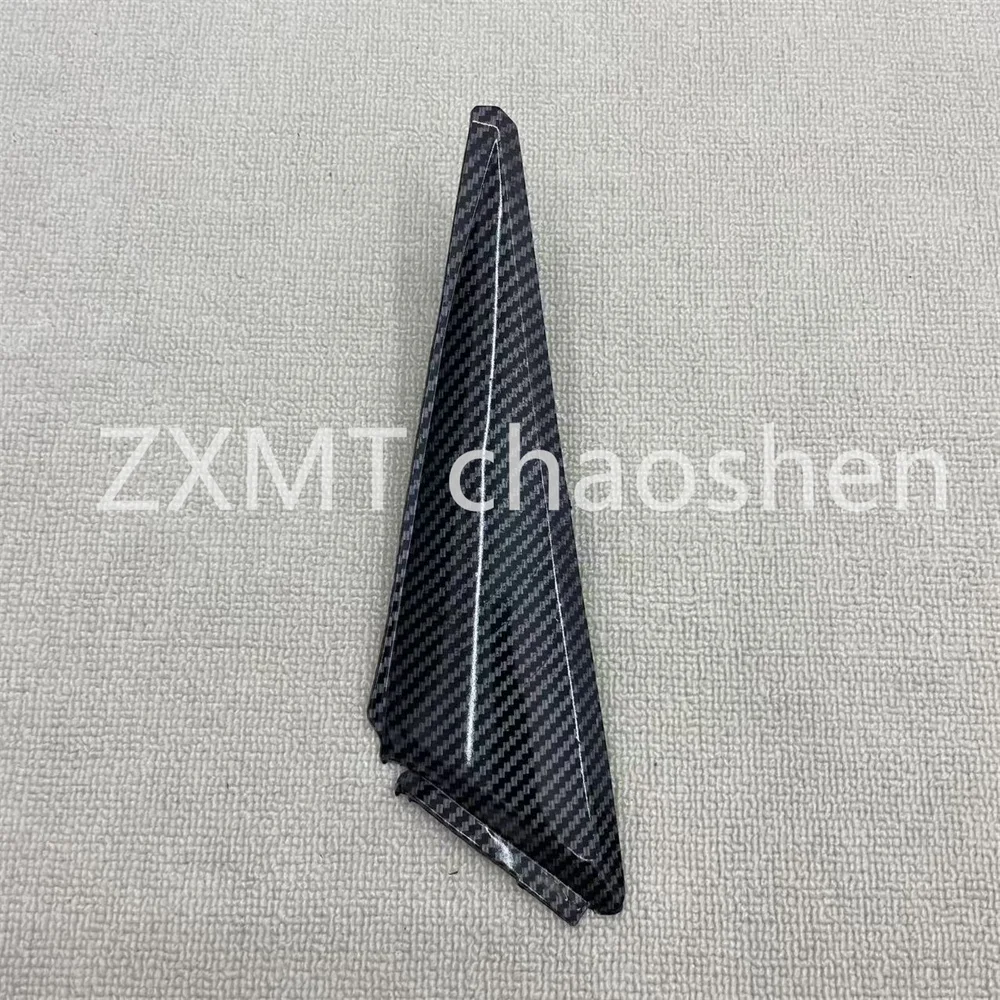 ABS Motorcycle fairings are suitable for CBR1000RR fuel tank small plates with carbon fiber paint from 2008 to 2011.