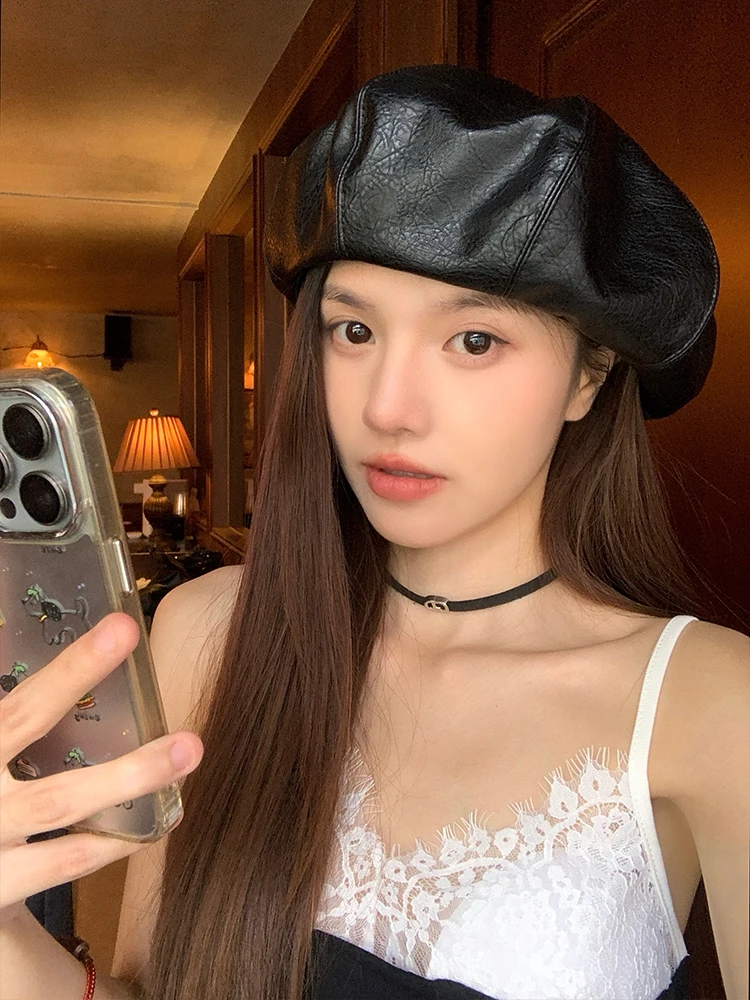 collaborative-leather-cloud-beret-octagonal-hat-face-slimming-artist-cap-faionable-accory-for-men-and-women