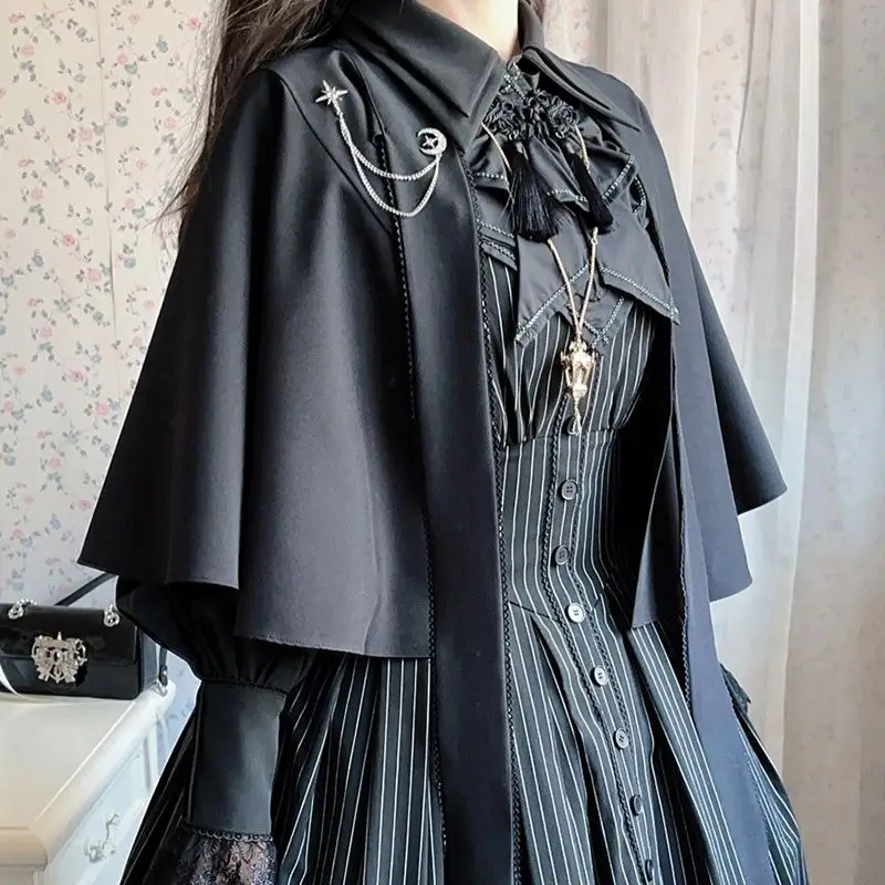 Gothic Lolita Military Medieval Short Cloak Coat Vintage Academy Halloween Cosplay Cape 2026 Ponchos No Fleece Single Button