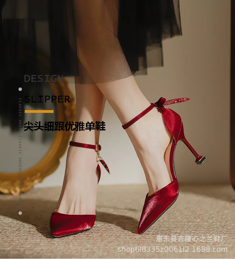 

New Chinese style wedding shoes, thin heeled pointed bridesmaid shoes, wedding dress, Xiuhe clothing, two piece women's shoes
