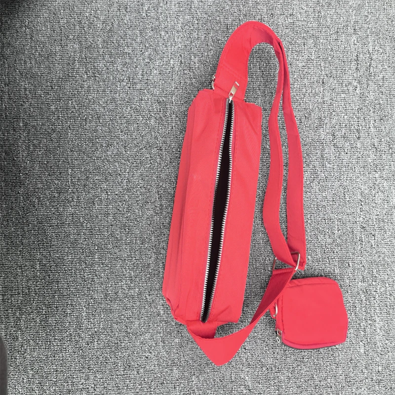 2024 New Women\'s Bag Korean red simple niche casual sports versatile nylon cloth toast single shoulder strap armpit letter bag