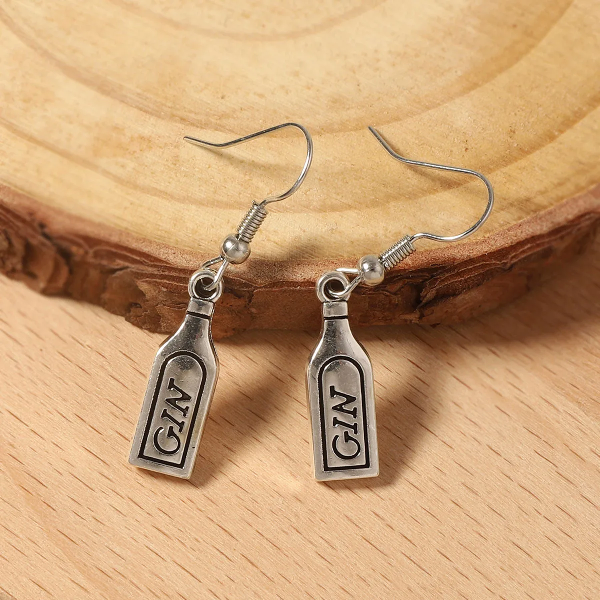 Personality retro fashion trend gothic style various ancient silver wine bottles earrings ear hooks, hip hop punk niche