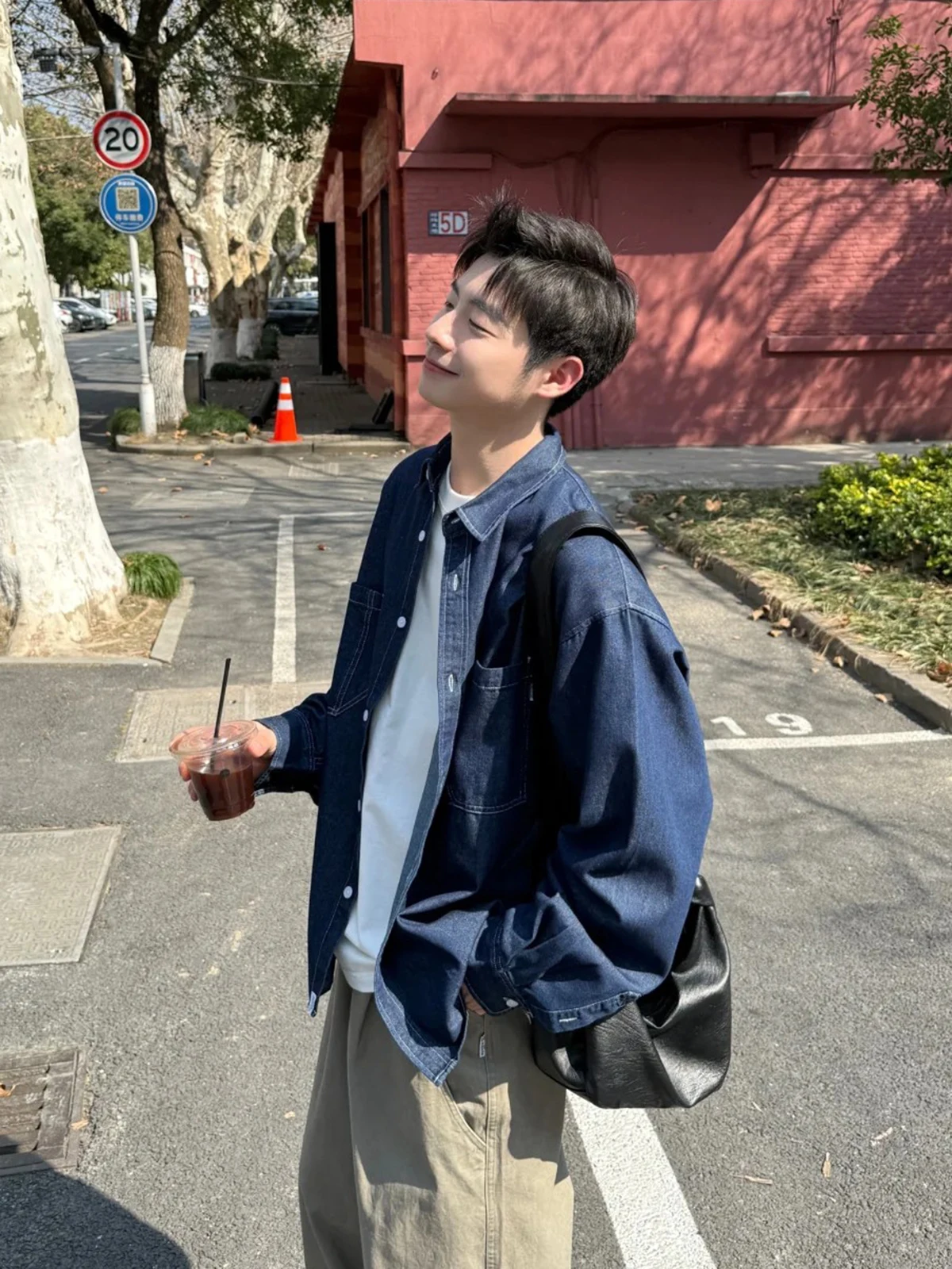 

Мужская повседневная джинсовая рубашка Deep Blue Denim с длинным рукавом, весенняя рабочая одежда, винтажная, прочная, молодежная, модная, с классическим воротником, в корейском стиле