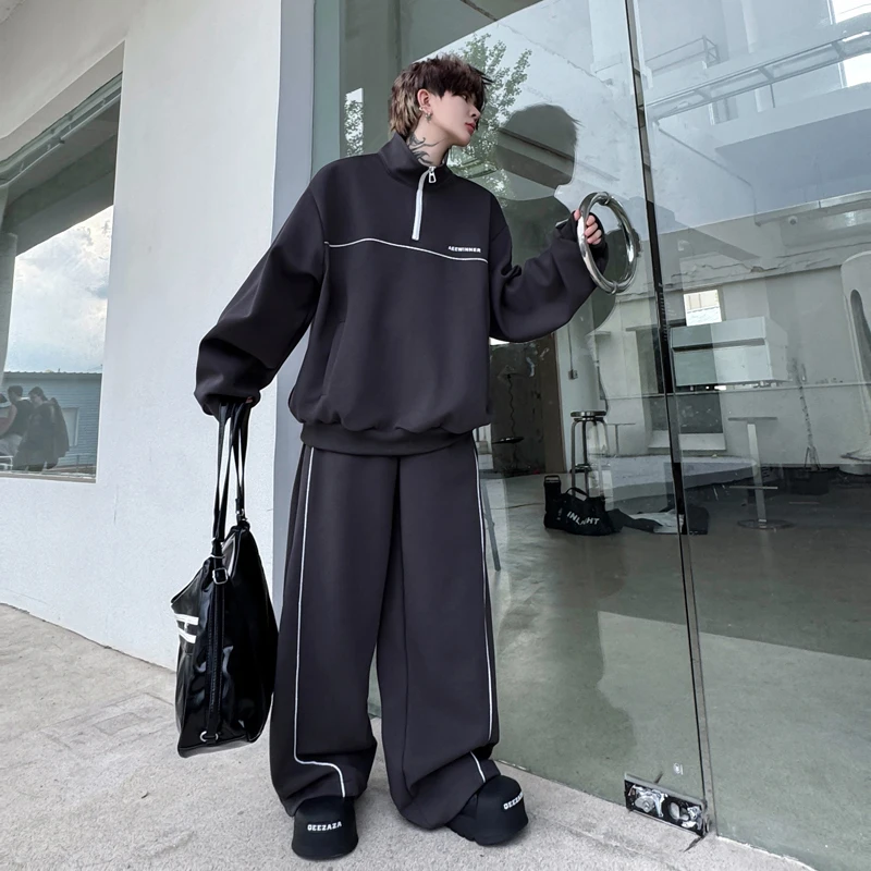 

Мужской спортивный костюм American Sle Cleanfit: дизайнерский свитшот и модные длинные брюки с эффектом драпировки