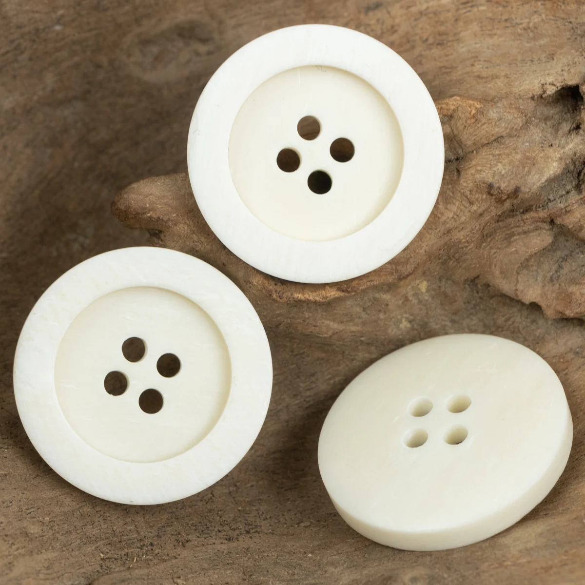 6pcs Frame White Bone Buttons Natural Material Heavy Classic White Buttons For Suit Sewing Accessories Four Hole Chinos Pants