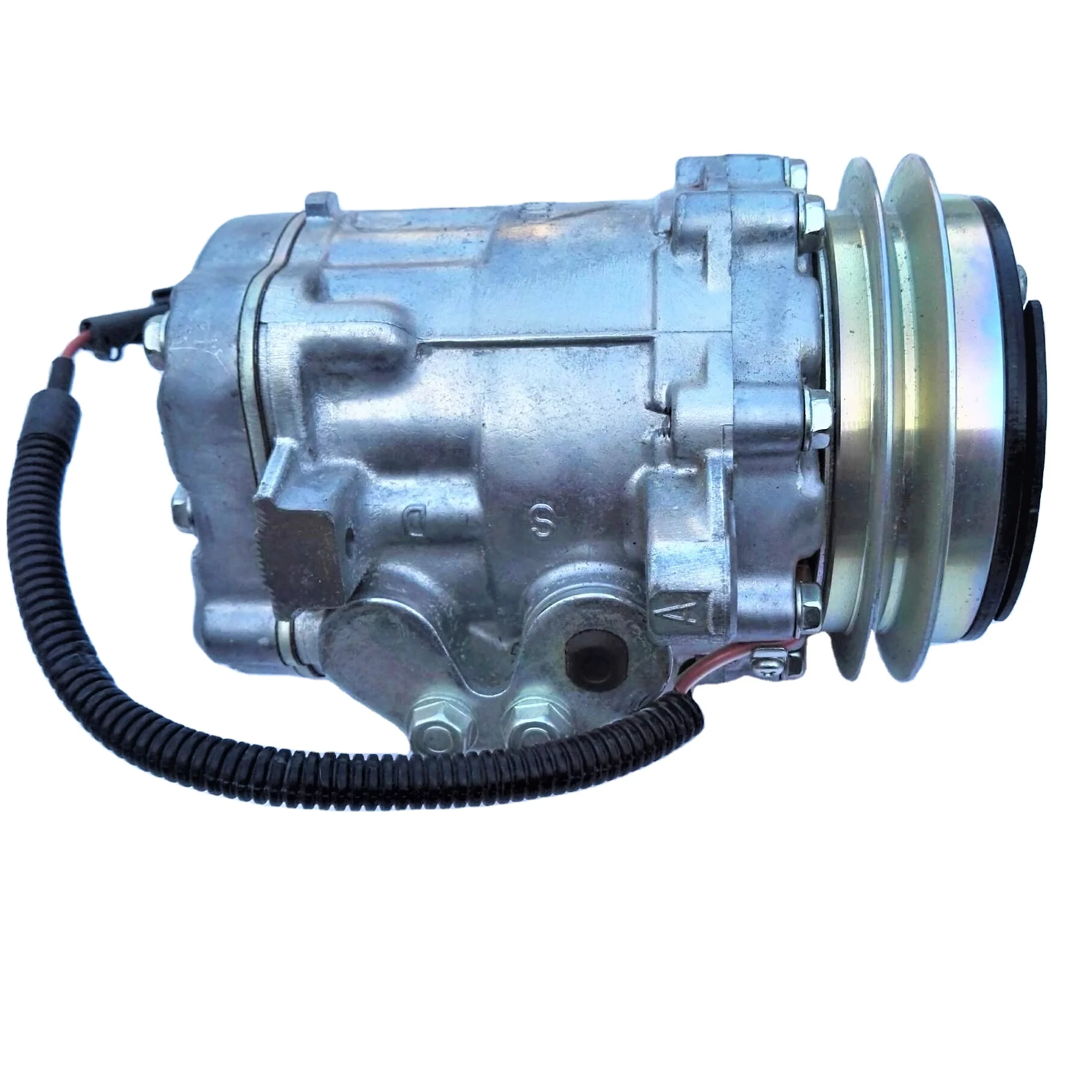 22L-979-2200 22L9792200 Compressor Excavator PC56-7 PC45mr-3 PC30mr-3 Air Conditioner