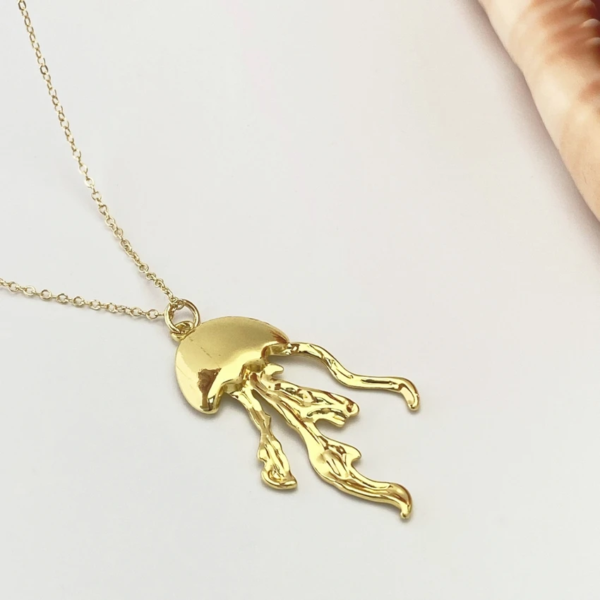 Fashion Gold Colors Ocean Underwater Series Octopus Jellyfish Charm Pendant Necklace Jewelry