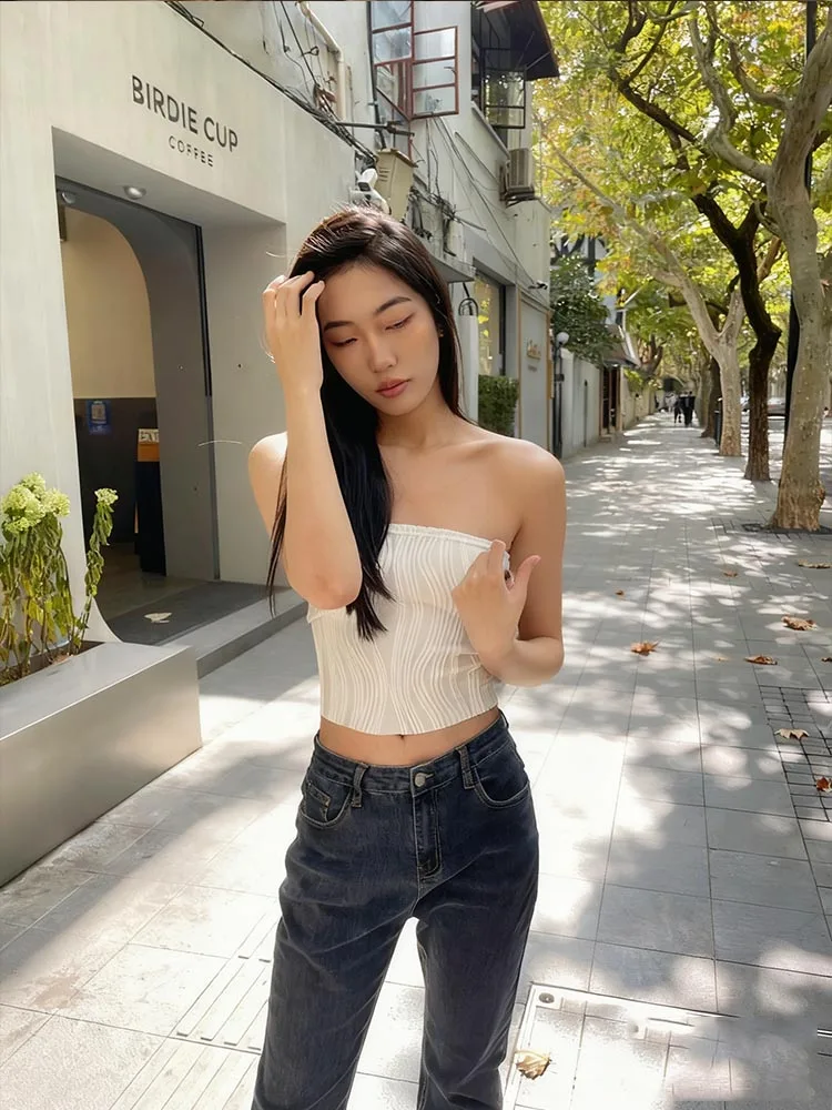 Spicy girl style strapless slim fit long sleeved pleated top