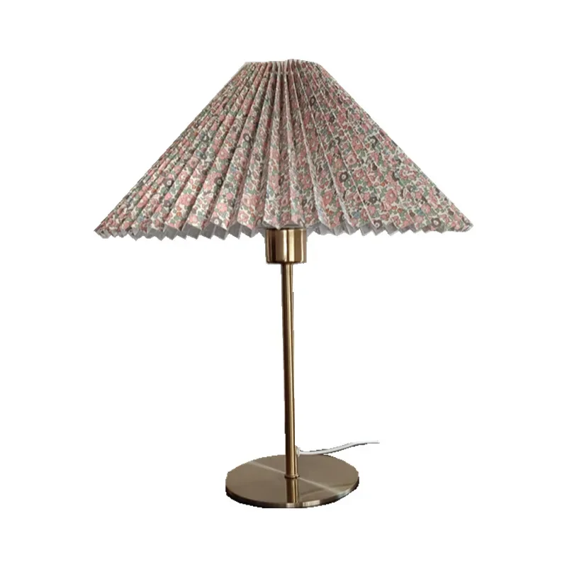 Retro Nostalgic Study Bedroom Petal Fabric Copper High-end Umbrella Bedside Lamp Warm Texture Study Lighting Table Lamp