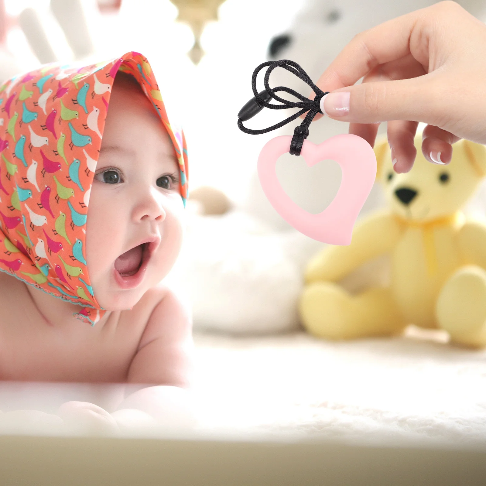 

2Pcs Heart Shaped Silicone Baby Teether Necklace Soft Chewable Sensory Teethers for Infants Soothing Teething Discomfort Newborn