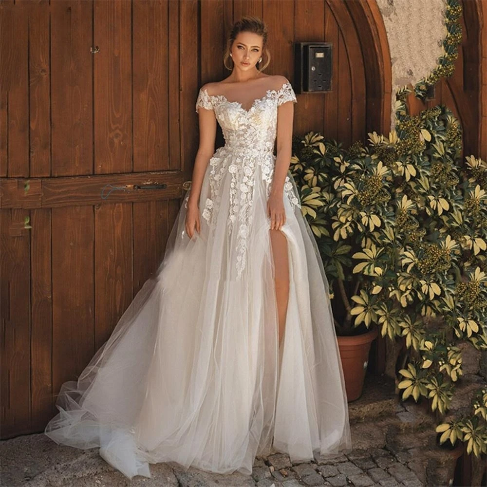 Robe de Mariée en Dentelle et Tulle, Tenue Romantique à Manches Courtes, Col V, Fente Latérale, Personnalisée sur Mesure