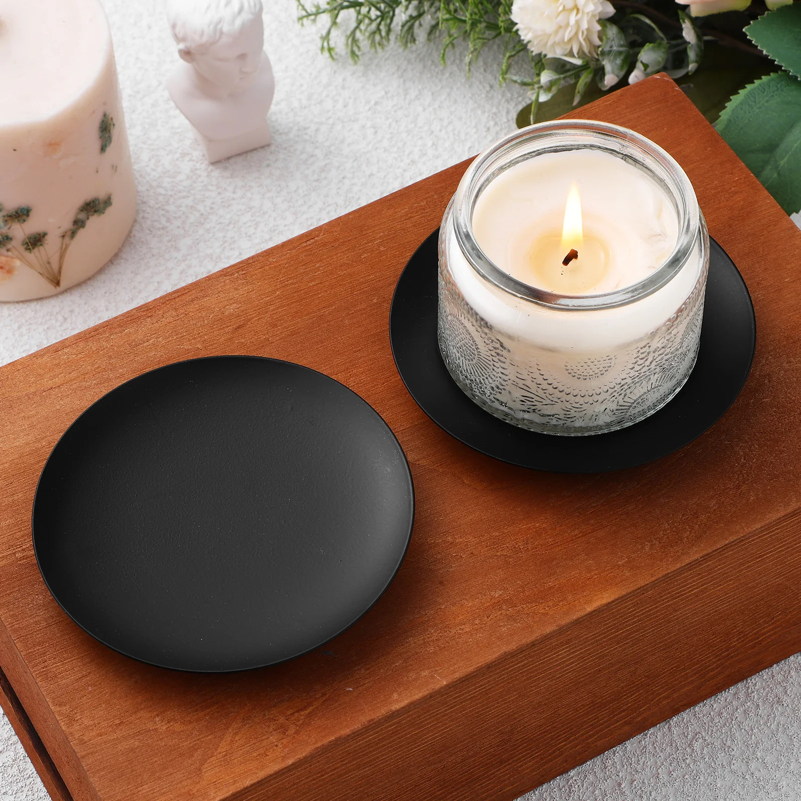 

4Pcs Iron Plates Round Disc Holder Set Minimalist Design for Wedding Party Home Living Room Decoration