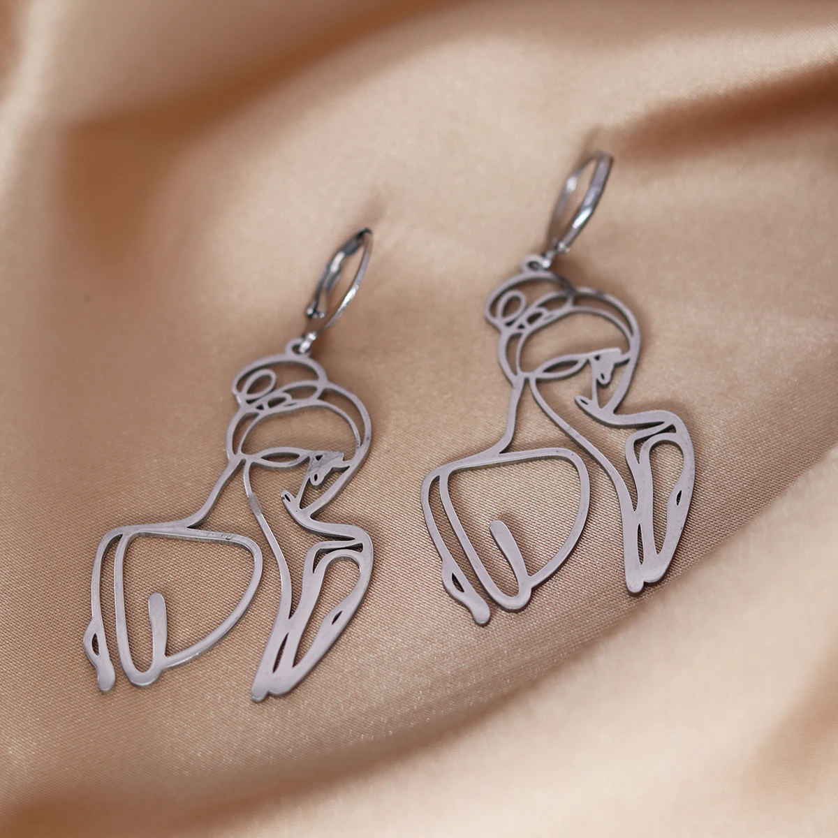 QIMING Stainless Steel Women Earrings Abstract Human Face Sexy Body Statement Jewelry Brain Wave Dangle Hoop Earrings