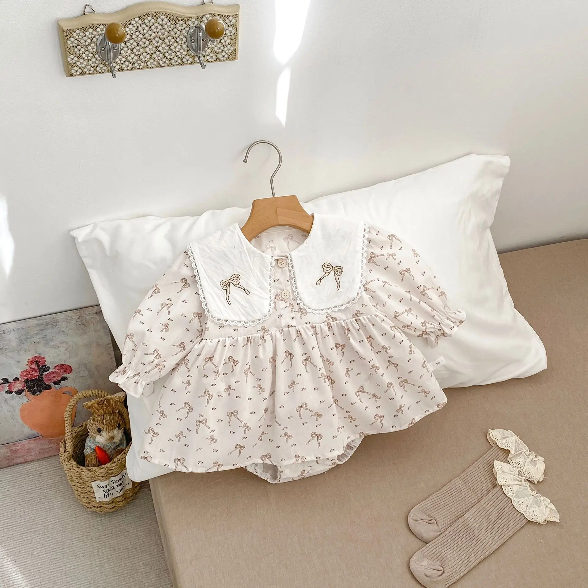 2025 Spring New Baby Girl Bow Embroidery Lapel Bodysuit Cotton Infant Girls Cute Sweet Princess Dress Newborn Jumpsuit 0-24M