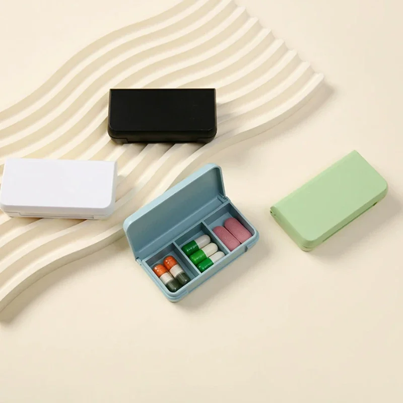 علبة حبوب صغيرة مكونة من 3 شبكات، صندوق حبوب السفر المحمول - حاوية تخزين الأجهزة اللوحية ليوم واحد، منظم حامل الأدوية البلاستيكية