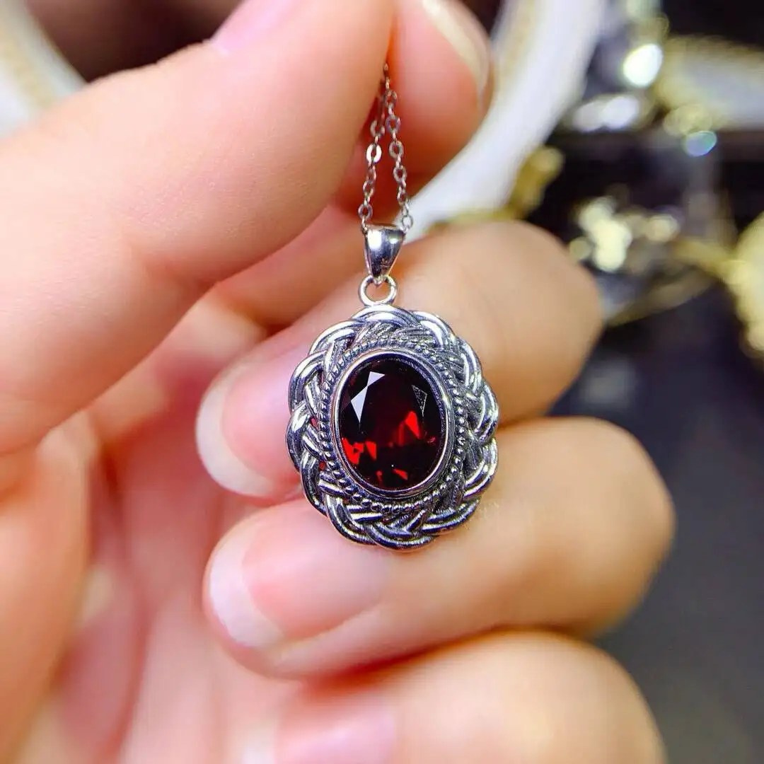KJJEAXCMY New Jewelry Natural Women's Garnet Pendant 925 silver inlay Colorful and splendid Crystal pure fire flash explosion