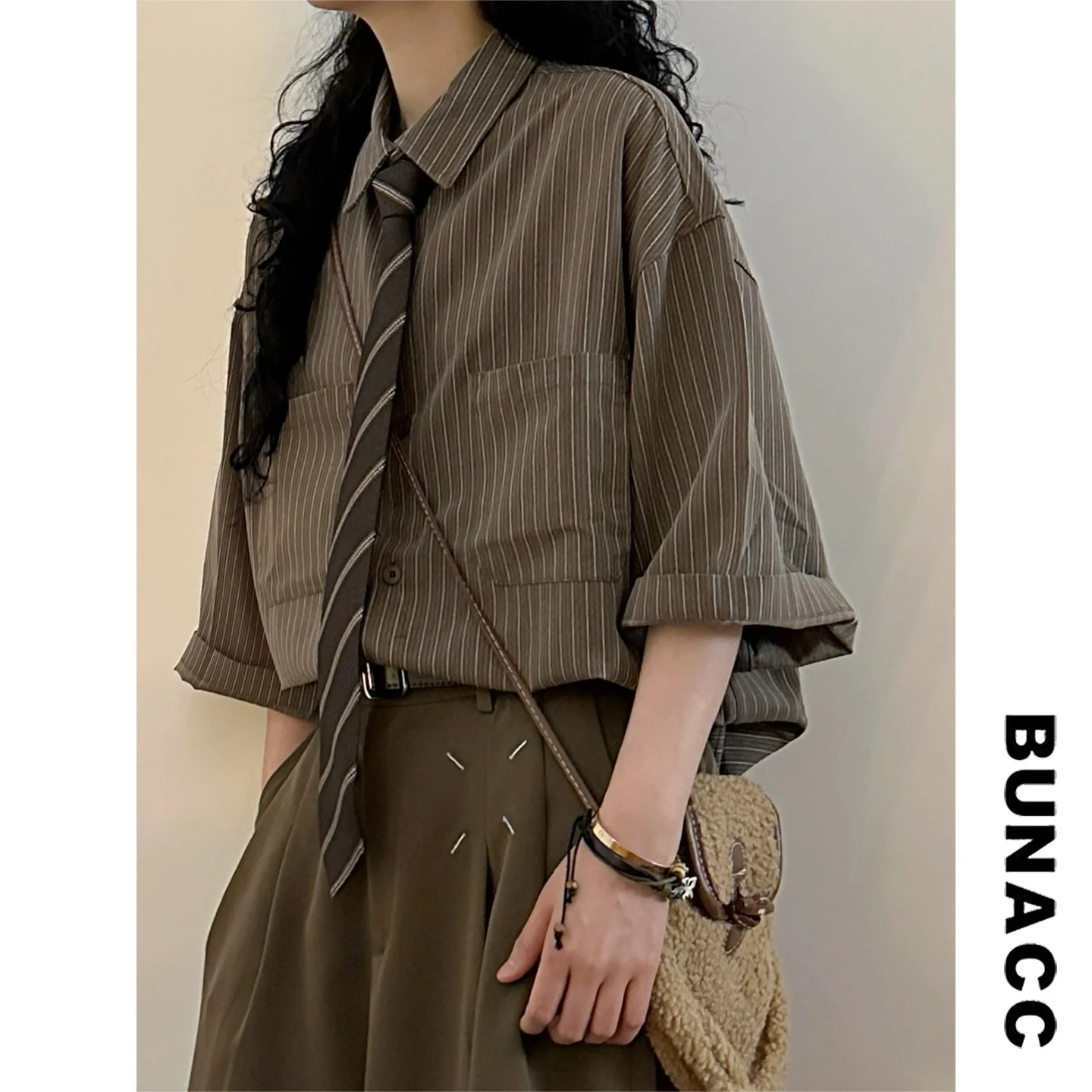 

Летняя женская рубашка в американском ретро-стиле с полосками, свободного кроя, с двумя карманами, в гонконгском стиле, модная повседневная блузка премиум-класса