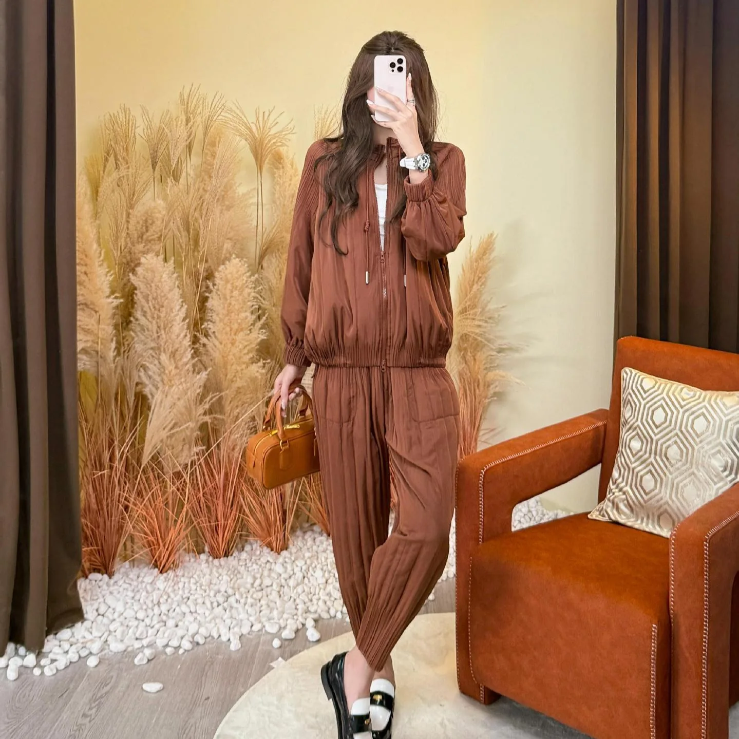 

Women Two-Piece Set Stylish Light Luxury High-Quality Casual Cotton Jacket Warm Cotton Pants Miyake Female Fall/Winter Set