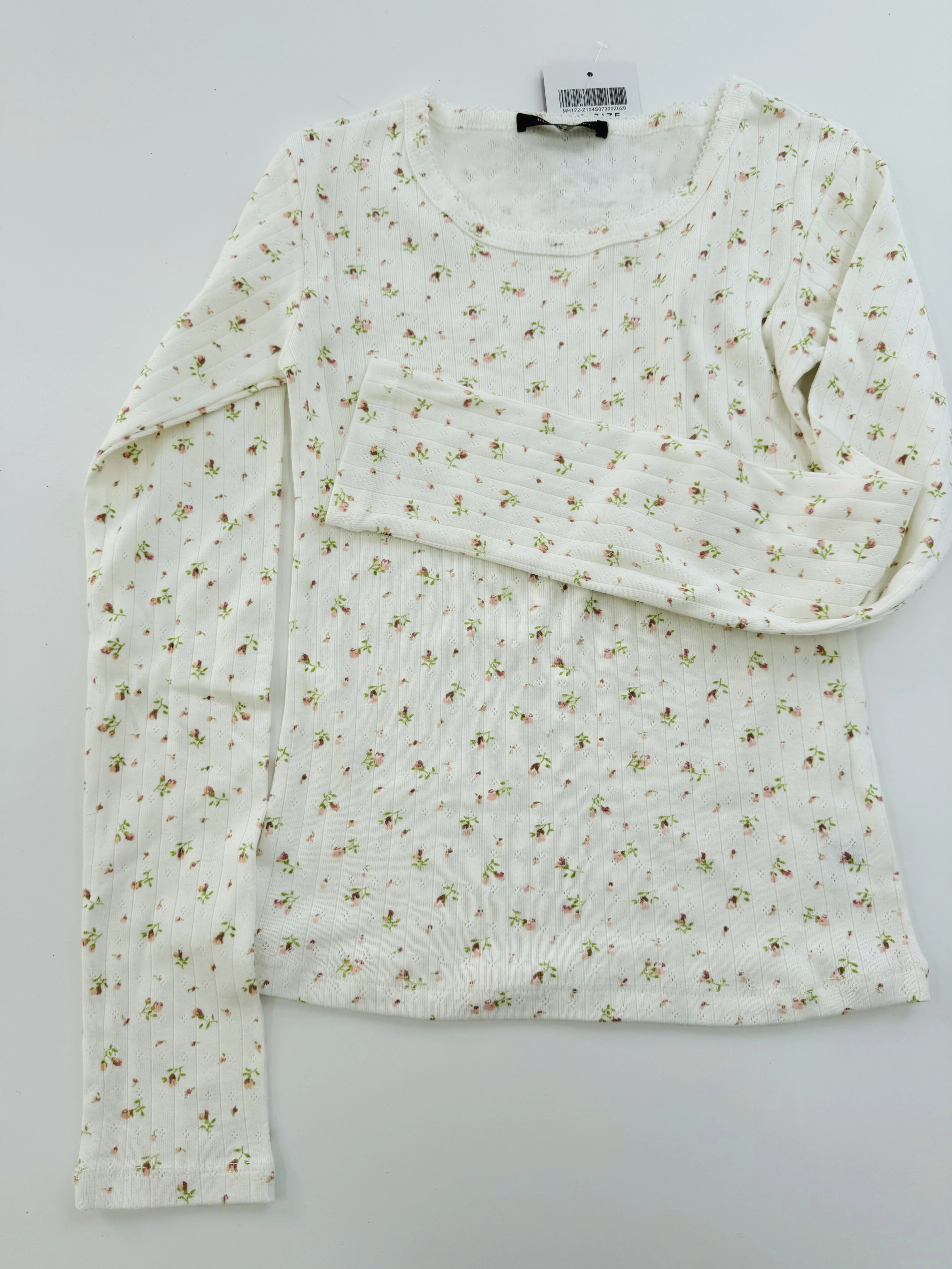 Kaus Lengan Panjang Potongan Renda Lubang Set Celana Pendek Piyama Rumah Lucu Katun Wanita Set 2 Potong Kaus Ramping + Sweatshort Lurus Elastis