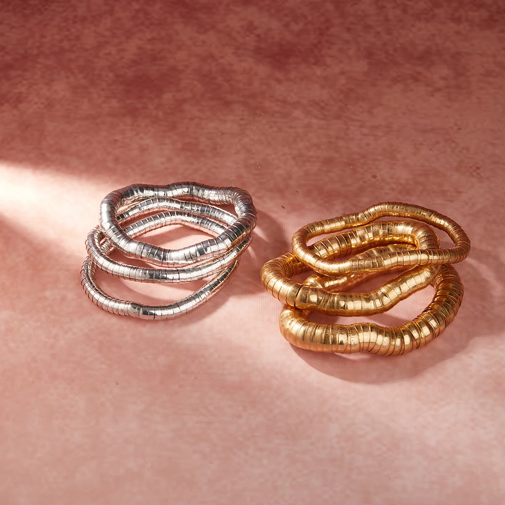 Neutral Style Curved Snake-shaped Bracelet Is Flexible Unique And Fashionable Bracelets Woman