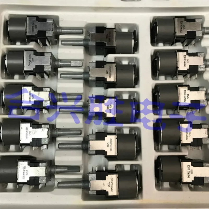 1PCS Motor Potentiometer 3 Link B10K B50K With Light Power Amplifier Audio Master Volume Adjustment Potentiometer