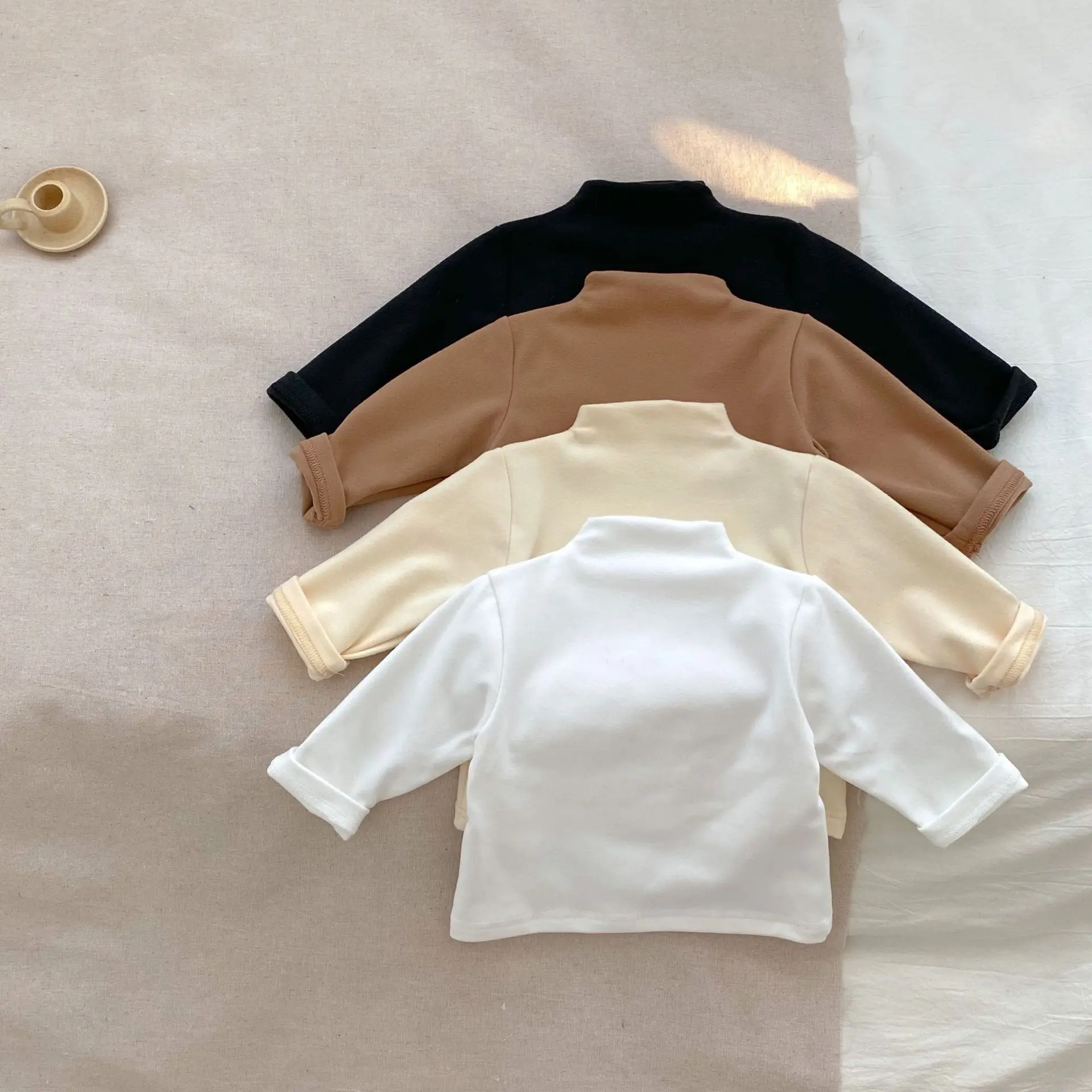 Jesień zima moda chłopiec Baby jednokolorowy golf długie rękawy długa koszula dziewczynka bawełna niemowlę luźna koszulka dziecko topy ubrania