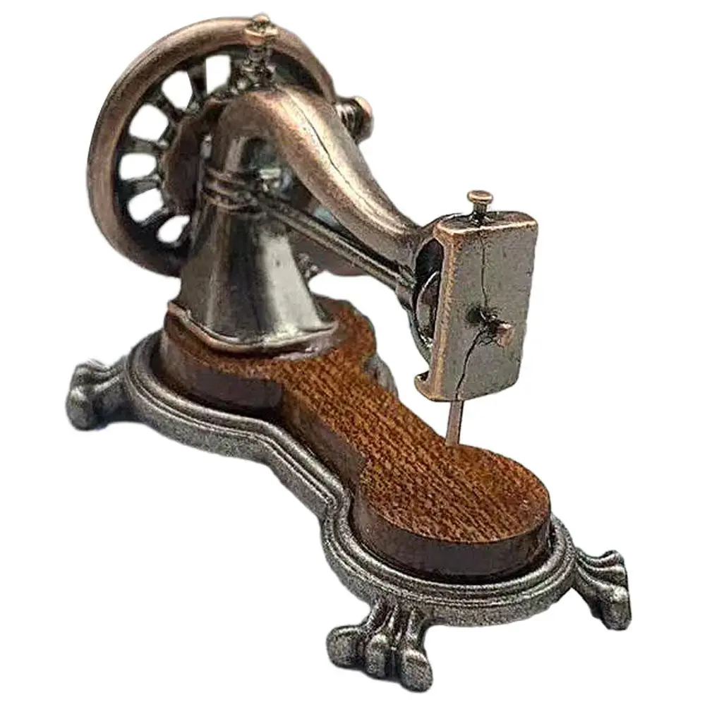 

Миниатюрная винтажная швейная машинка 1:12, аксессуары для кукольного домика, декор для миниатюрного дома, мебель для микродомов