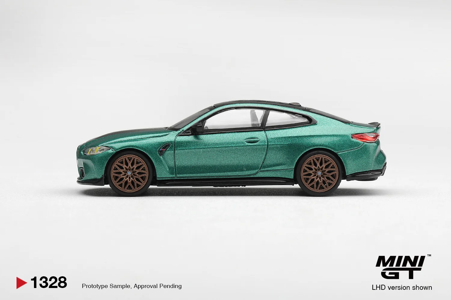MINIGT 1/64 BMW M4 CS Frozen Isle of Man Green Metallic MGT01328-CH Car Alloy  Motor Vehicle Diecast Model Kids Toys Boys - view 3