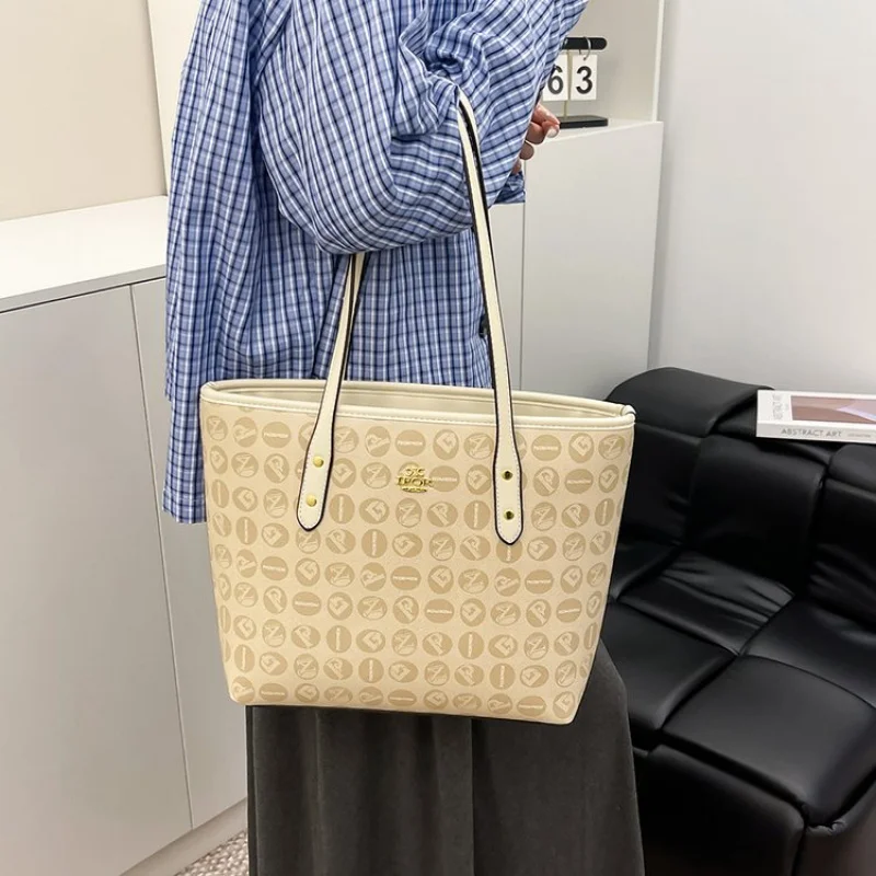 

Женская сумка-мессенджер из деревенской кожи с принтом, повседневная, в Париже, аккуратная, просторная, мягкая, повседневная, в современном стиле ​