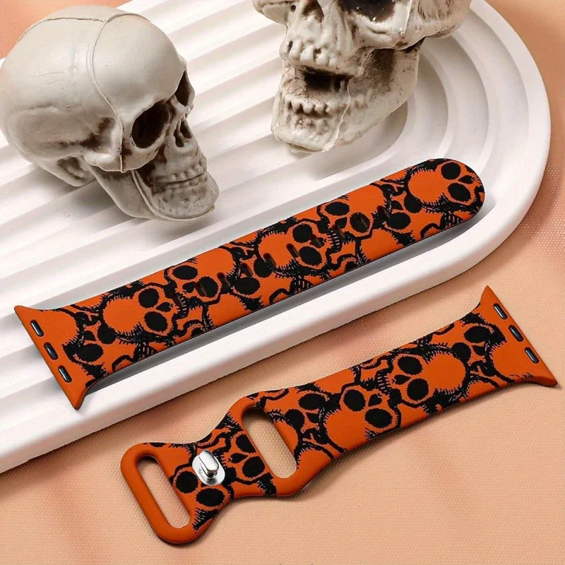 

Y2k Punk Skull Carved Strap for Apple Watch 9 8 7 6 5 4 49mm 45mm 44mm 42mm 40mm Watchband Silicone Sports Bracelet Halloween