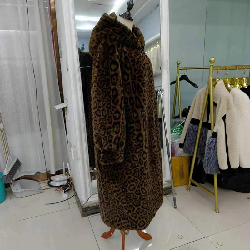 2024 Winter Jacket Long Warm Thick Leopard Dluffy Faux Fur Coat Women Artificial Mink Print Loose Luxury Designer Clothing Women