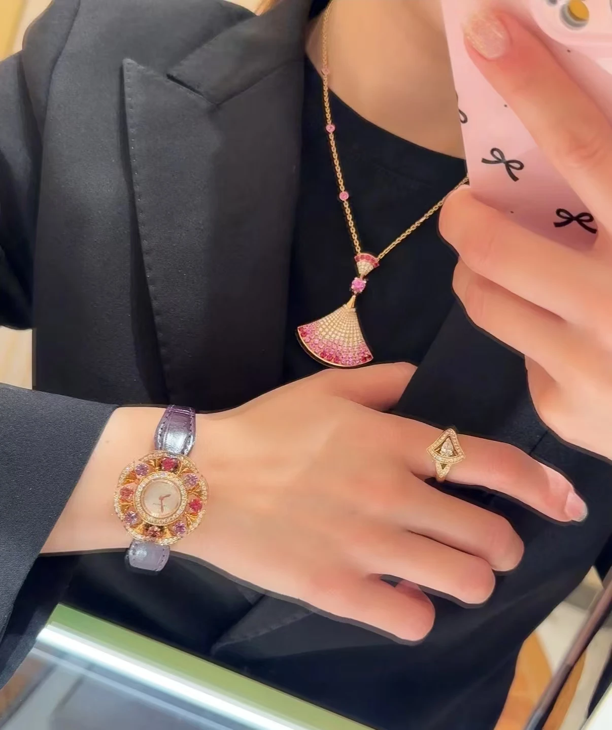 

S925 pure silver women's jewelry fan-shaped inlaid blue pink zircon necklace as a luxurious accessory gift for girlfriends