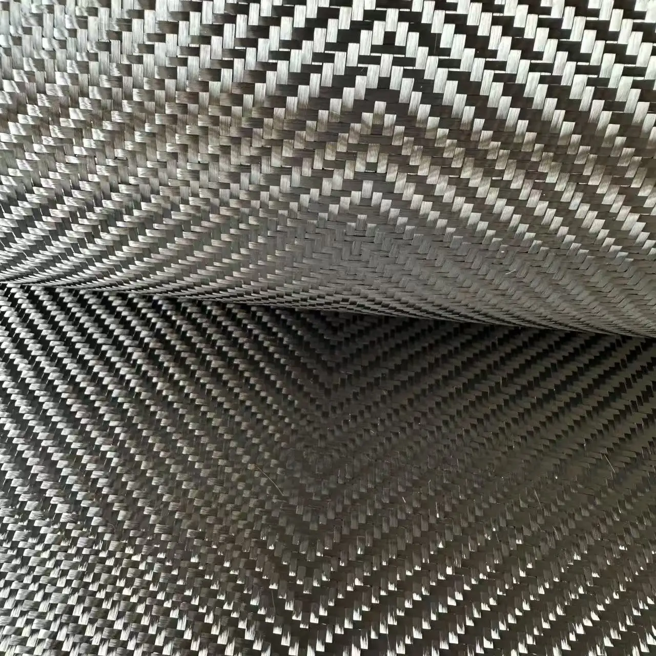 3k280g Diagonales V-förmiges Kohlefaser-Gewebe, reines Kohlefaser-Gewebe mit hoher Festigkeit und schönem Aussehen, Breite 50 cm (20 Zoll) – Detail 6