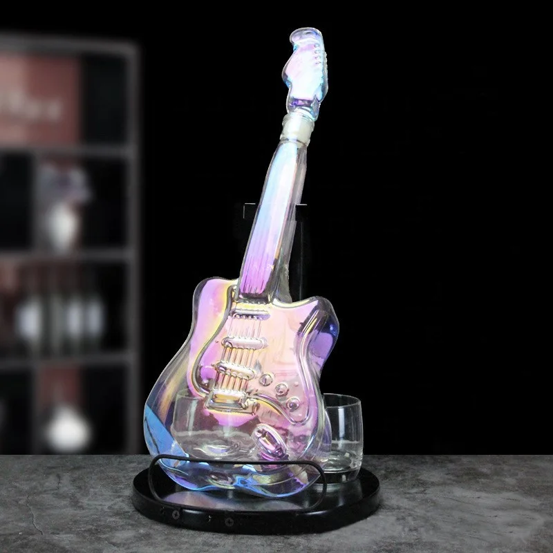 2000Ml guitar-shaped whisky bottle