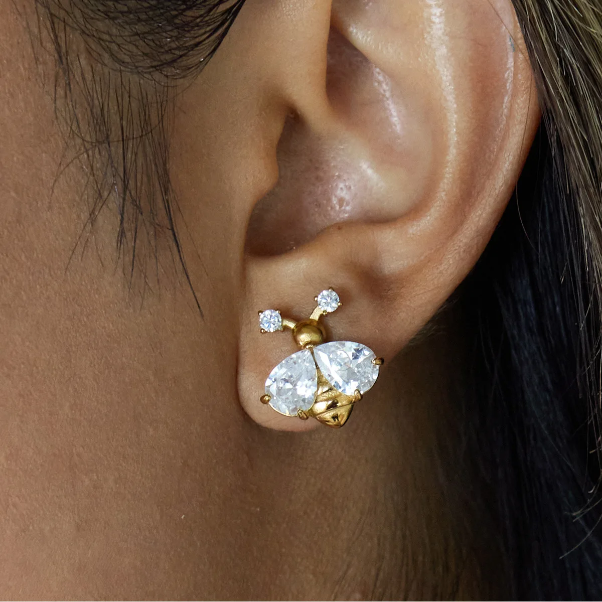 

YHTOT Classic Personality 18K Gold Color Plated Inlay White Zircon Bee Earrings Hypoallergenic Stainless Steel Women Jewelry