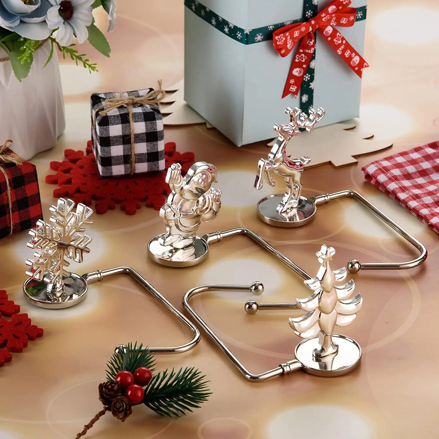 5Pcs Christmas Fireplace Hook Adjustable Garland Sock Hanger Festival Nonslip Decoration Hooking Stocking Red Bronze