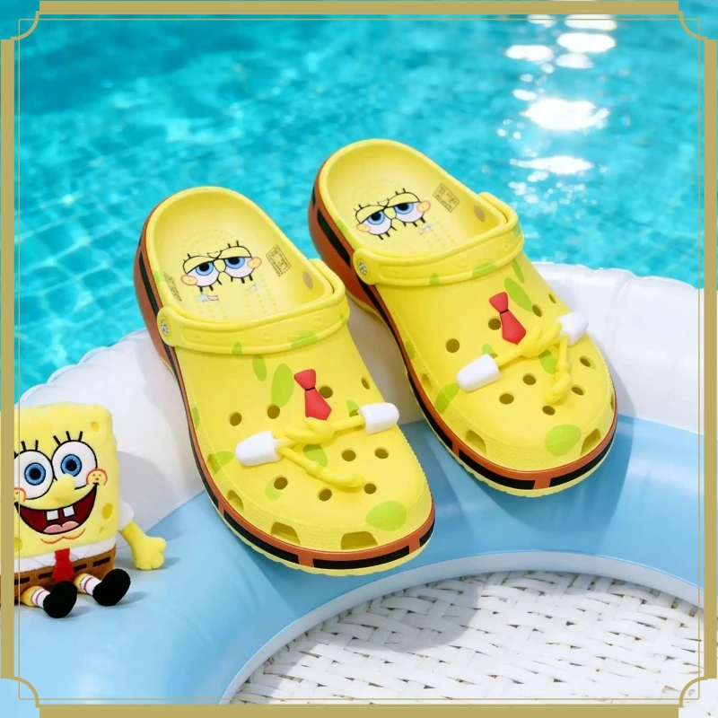 

2026 New SpongeBob and Patrick Summer Slippers Cartoon Hole Sandals Soft Non-slip Indoor Beach Shoes for Boys and Girls