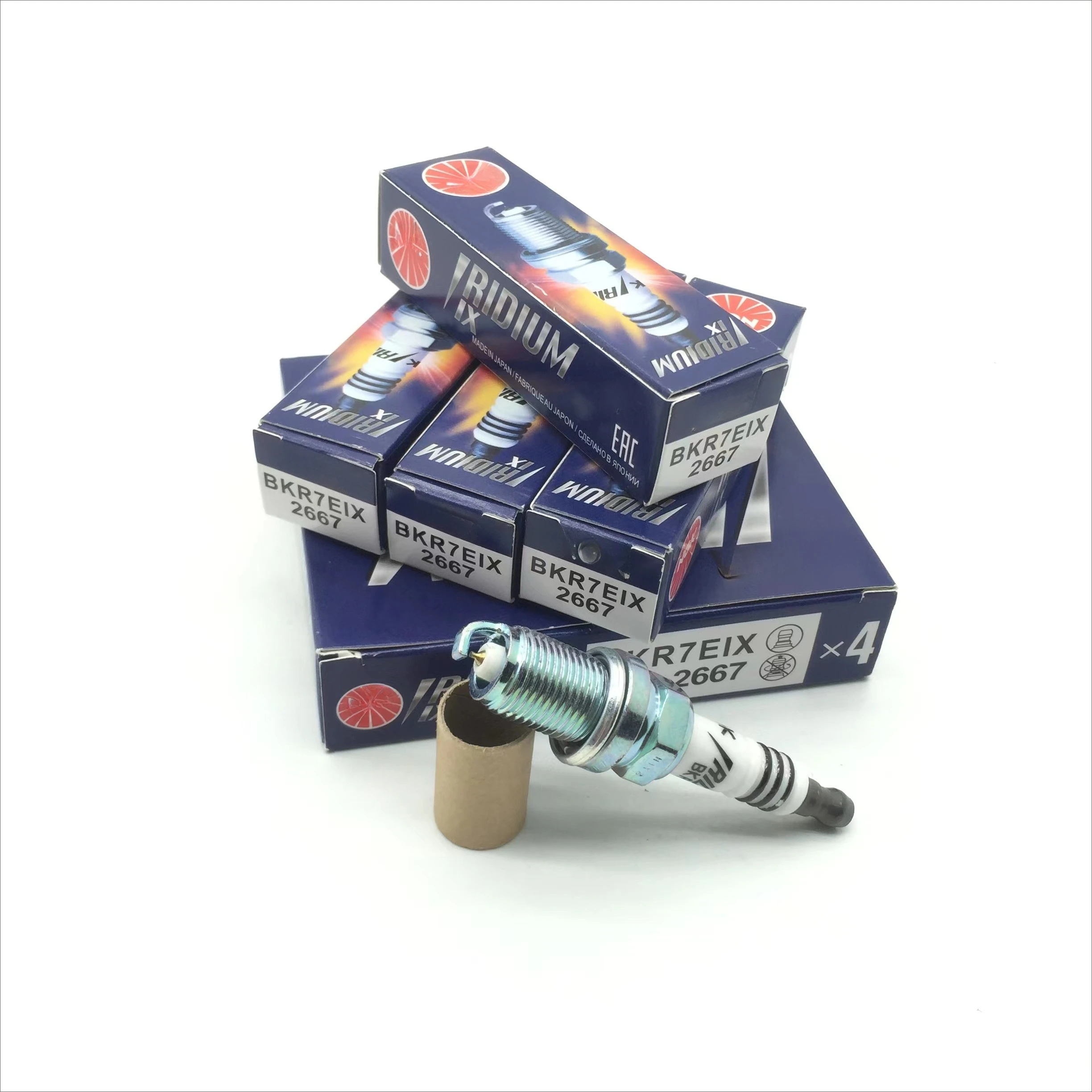 

4 pieces oSuitable for Audi A1A2A3A4A5A7A8A8spark plug BKR7EIX-2667Suitable for Volkswagen Audi series iridium alloy spark plugs