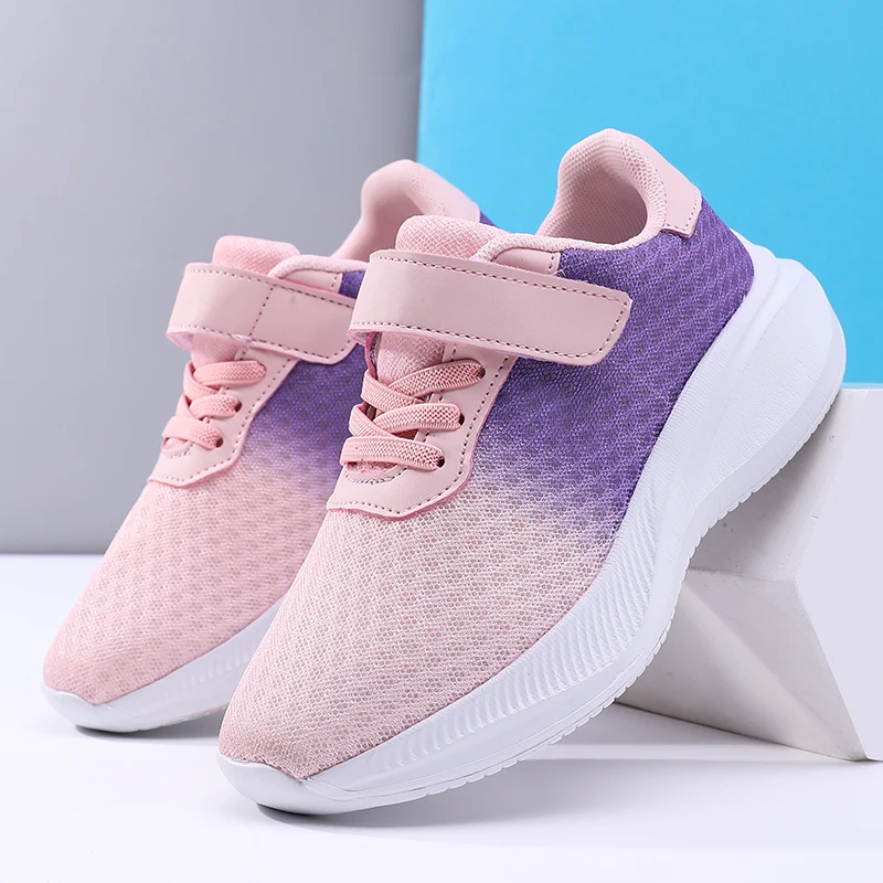 A pair of children's casual running shoes, breathable mesh upper, convenient velcro design for kids, CF‑830