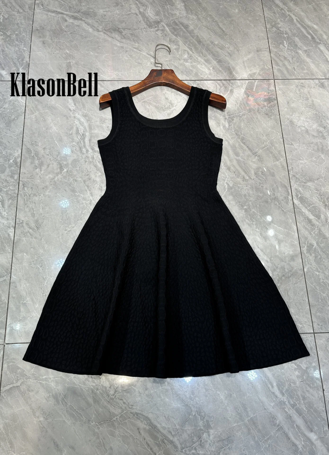 1.2 KlasonBell Fashion Solid Color Jacquard Mini Dress For Women High Quality Knit Stretch O-Neck Sleeveless Tank Dress