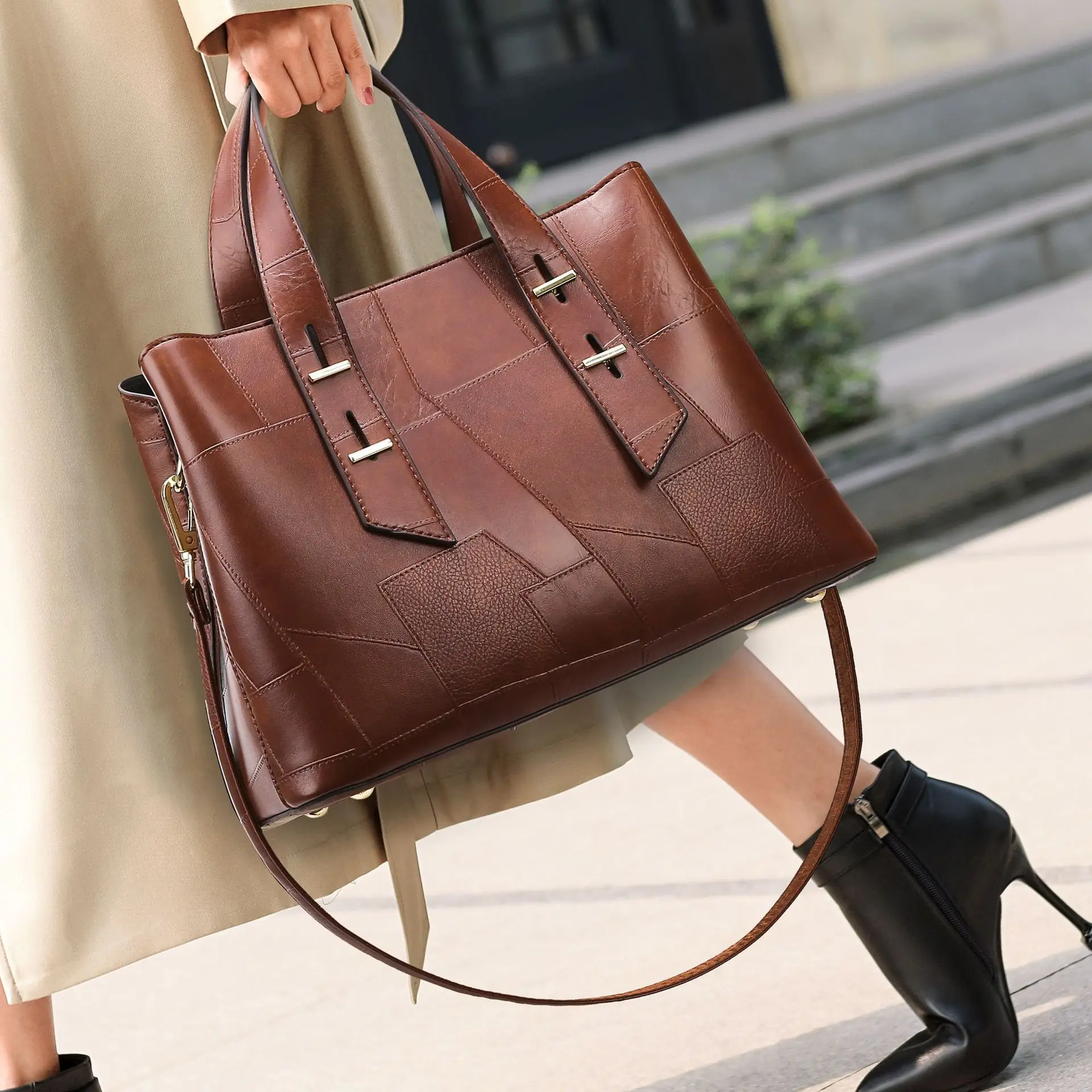 

2025 портативная новая женская нишевая дизайнерская высококачественная большая сумка большой вместимости, женская сумка-мессенджер