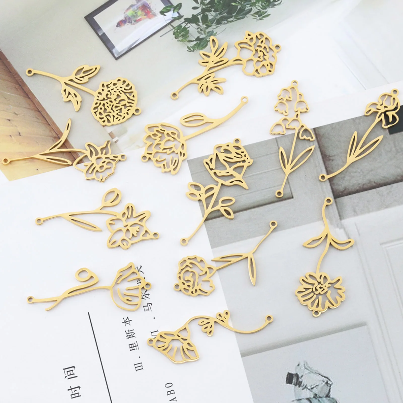1 PC 304 Stainless Steel Birth Month Flower Connectors Multicolor Hollow Flower Connector Findings for DIY Necklace Women Gifts