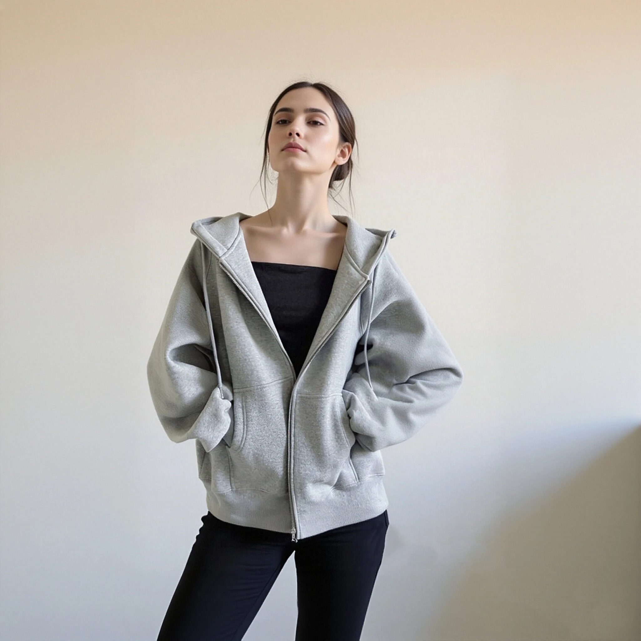 

Свободный крой, флисовый топ с капюшоном, уютная женская толстовка на молнии с флисовой подкладкой и карманами для повседневной осенней одежды, большие размеры для женщин