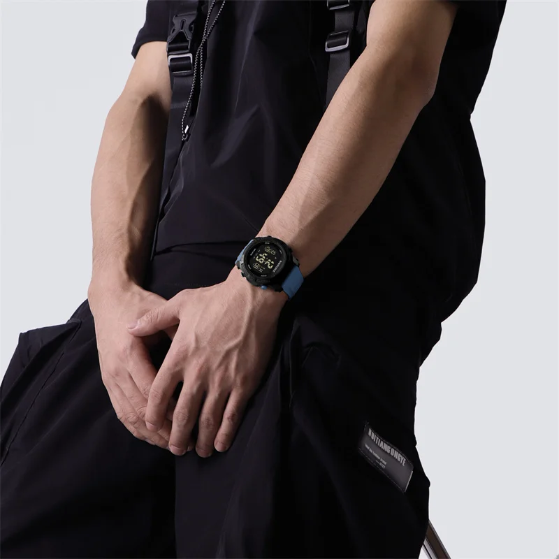 NAVIFORCE Top Marke Elektronische Uhr für Männer Luxus Mode 5ATM Wasserdichte Silikon Armband Kalender Armbanduhren Geschenk für Männer