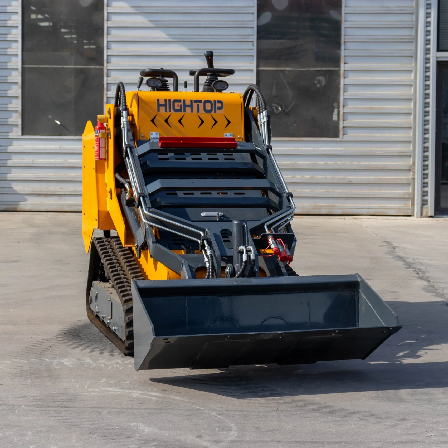 

4-in-1 bucket diesel powered tracked skid steer loader in US warehouse inventory