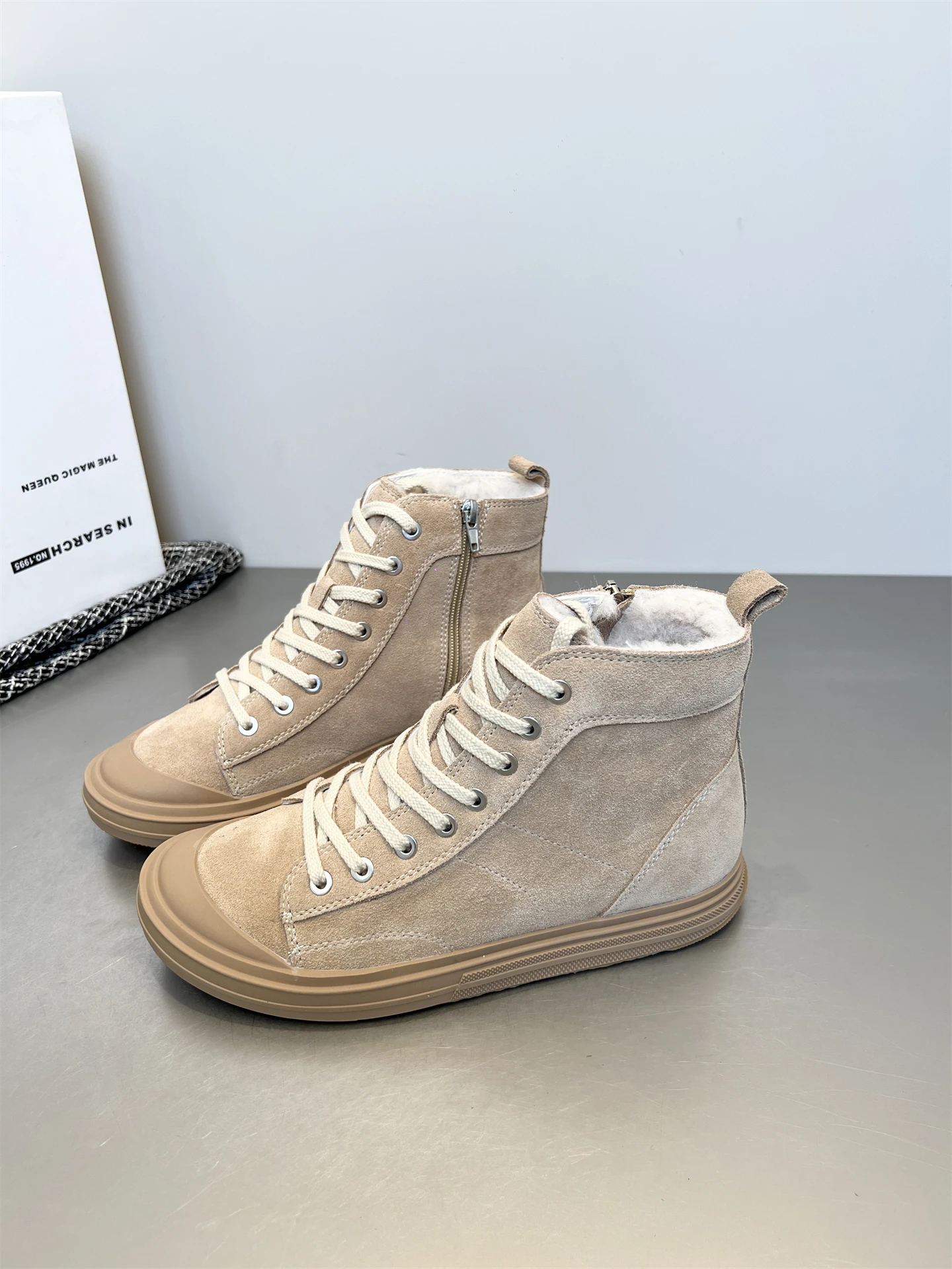 Walking Boots Fashion Round-toe Chelsea Boots Female Ankle boots 2025 Winter  New Causal Versatile Girl's Flat Sport Snow Boots