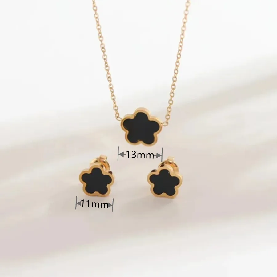 2 pieces/set women\'s flower stainless steel pendant necklace earrings 2023 popular five-leaf clover new fashion jewelry set