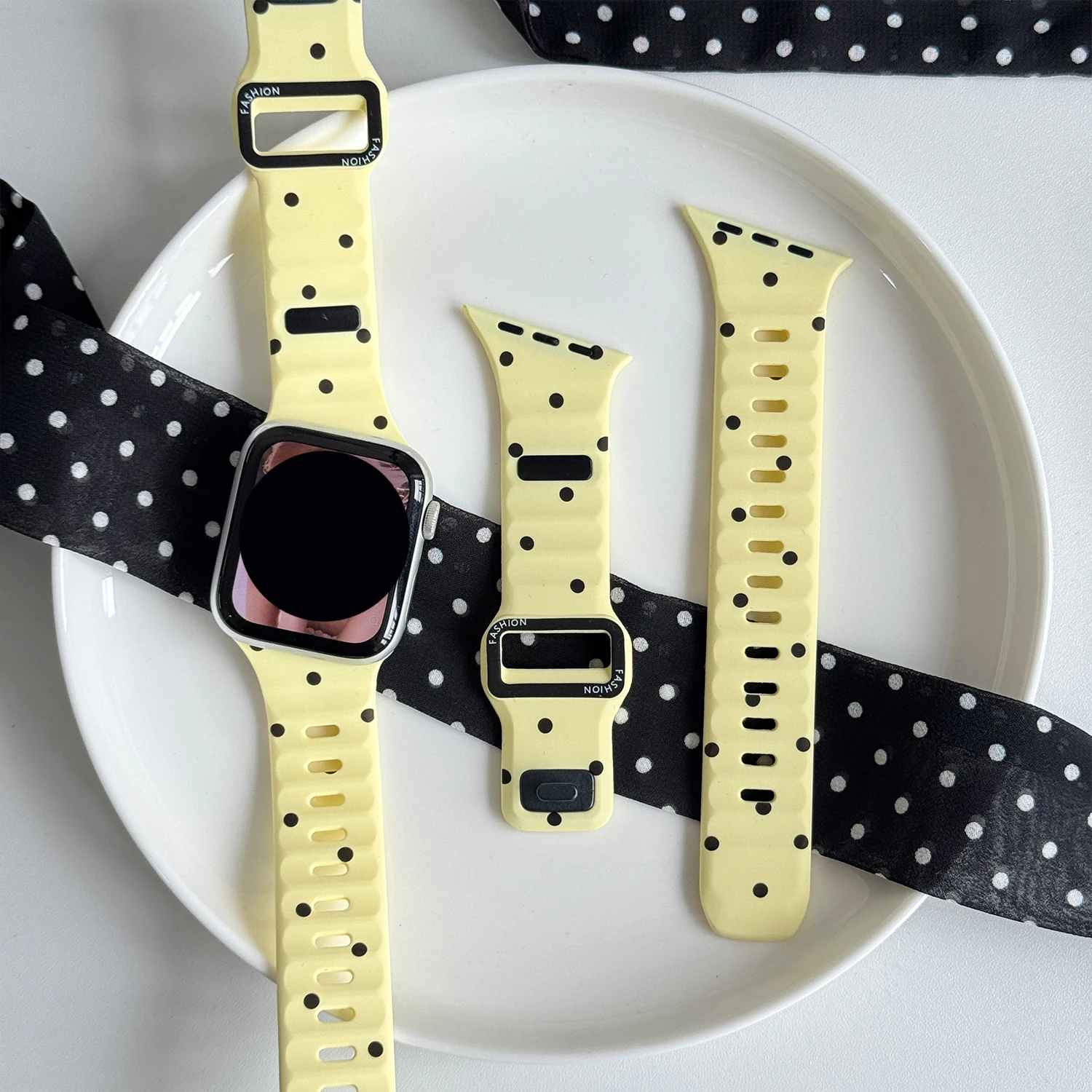 Apple Smartwatch Accessories - สายซิลิโคนแบบไม่สมมาตรสำหรับสาย Apple Watch ขนาด 40 มม.