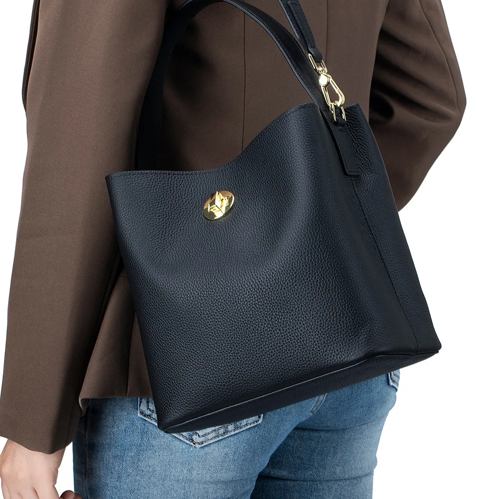 Woman Shoulder Bag Genuine Leather Fashion Bucket Bag Large Capacity Versatile Women's Bag CommuterCrossbody Bag Ladies Handbag