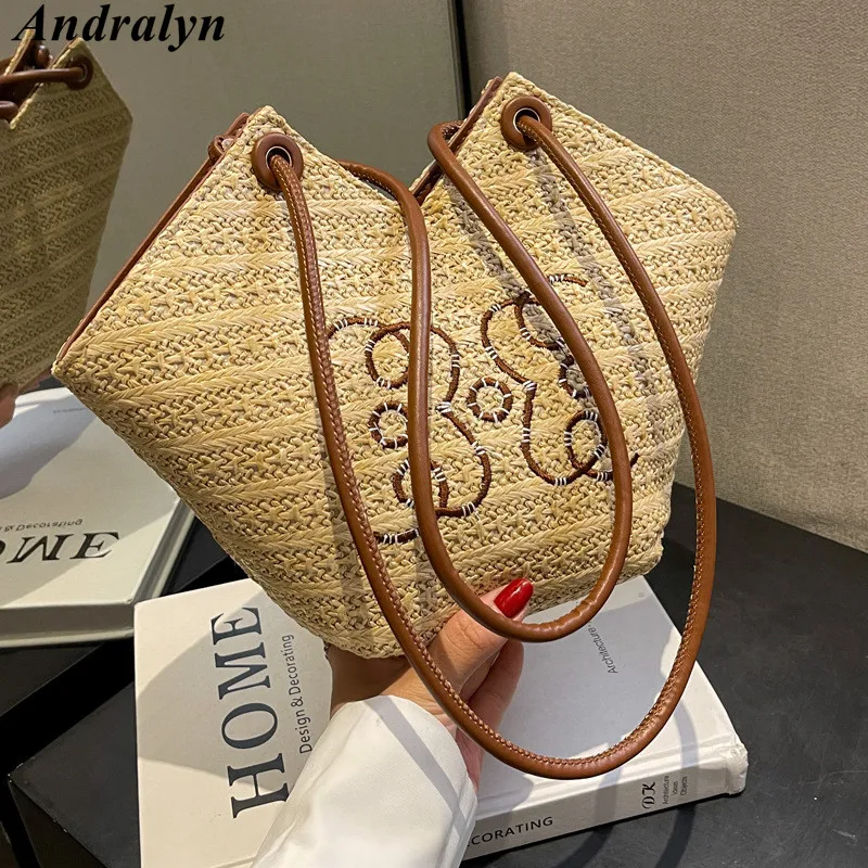 

Women Woven Messenger Handmade Shopping Bag Large Capacity Casual Straw Woven Tote Bag Women Shopper Shoulder Bags Design